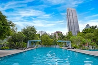 Sunday Hotel Near Petronas Twin Tower Formerly Suasana Suites