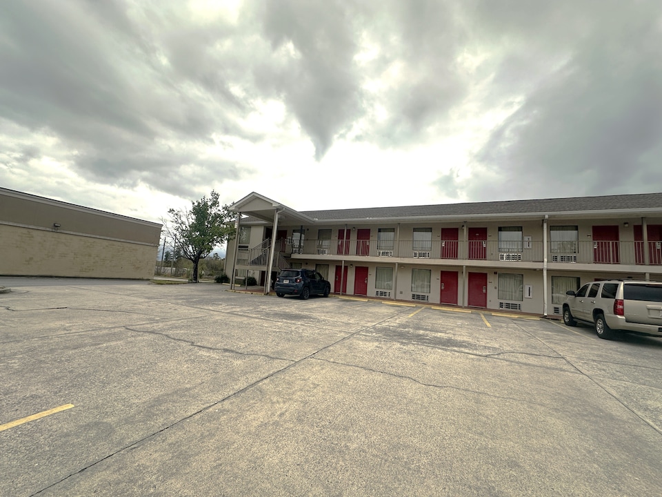 OYO Hotel East Macon I-75, C31032, Macon