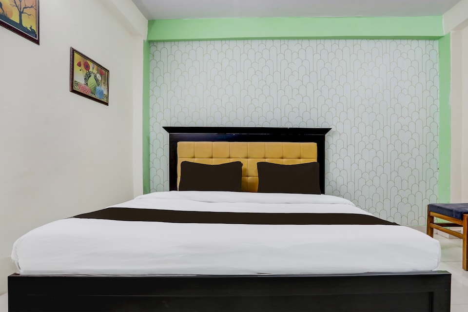 Spot On Shivay Inn, Rambagh Allahabad, Prayagraj