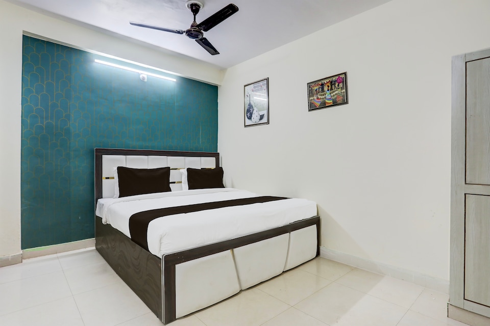 Spot On Shivay Inn, Rambagh Allahabad, Prayagraj