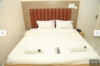 Collection O Kakatiya University Warangal Formerly Hotel Century Grand