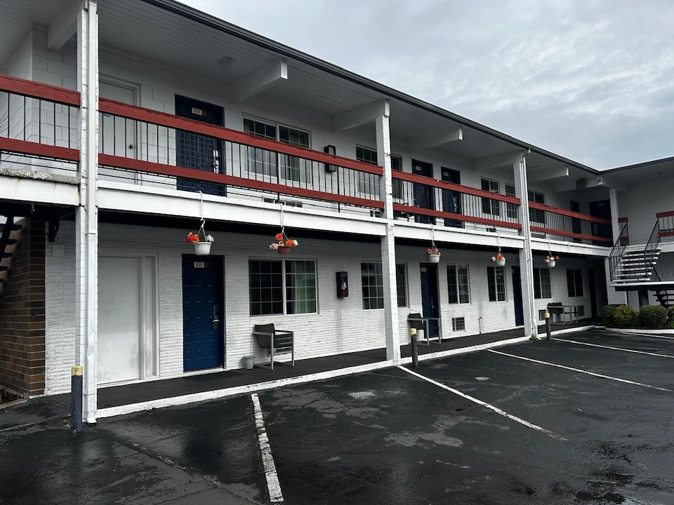 Travelers Inn by OYO Longview Kelso, Longview WA, Longview WA