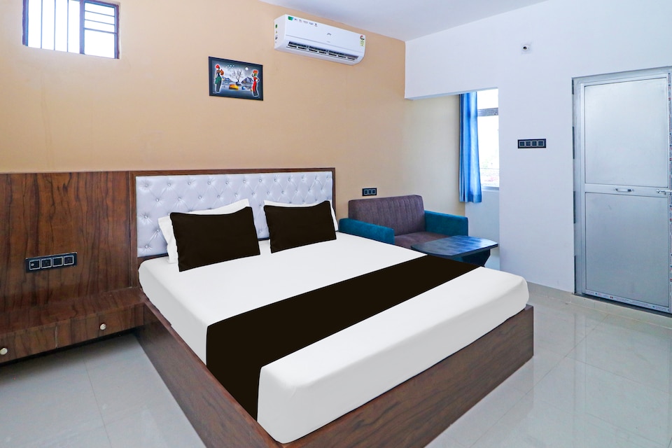 Hotel O MG International, Sakchi Jamshedpur, Jamshedpur