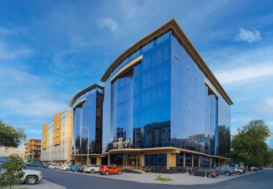 Sunday Harbour Gateway Jeddah Beach Formerly Vivid Plaza Hotel, Al-Hamra'a Jeddah, Jeddah