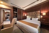 Sunday Harbour Gateway Jeddah Beach Formerly Vivid Plaza Hotel