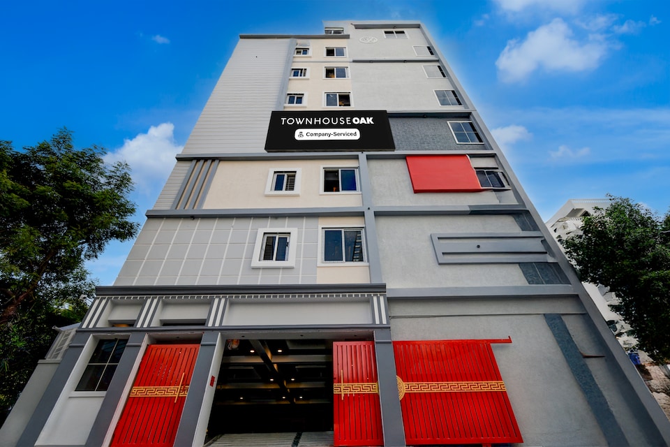 Super Townhouse Oak Premier Raidurg Biodiversity Park, Gachibowli, Hyderabad