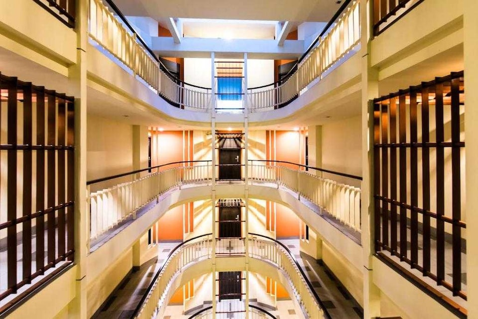 Palette Bella B All Suites Bangkok Hotel, Bang Rak, Bangkok