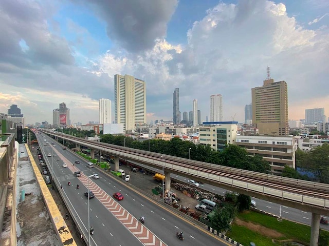 Palette Bella B All Suites Bangkok Hotel
