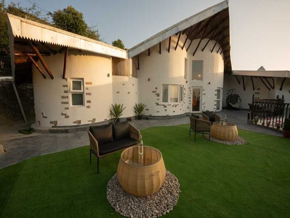 Villa Himalaya by Sunday, Hartola, Bhowali Nainital, Nainital