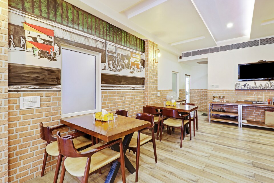 Capital O 2242 Hotel Yuvraj Deluxe, Paharganj Delhi, Delhi