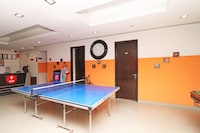 OYO Hongkong Square Near Bestech Central Square Mall