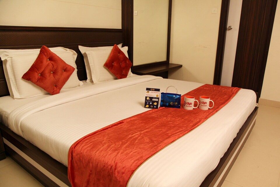 OYO 2244 Hotel Premiere Villa, Lanka, Varanasi