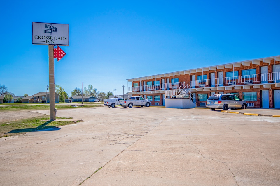 OYO Crossroads Inn, Osborne KS, Osborne KS