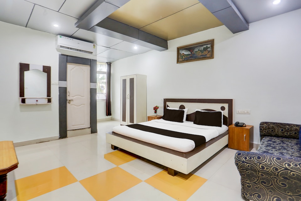 Collection O Nandanpura Sipri Bazar Formerly Hotel Highway Jhansi, Jhansi, Jhansi