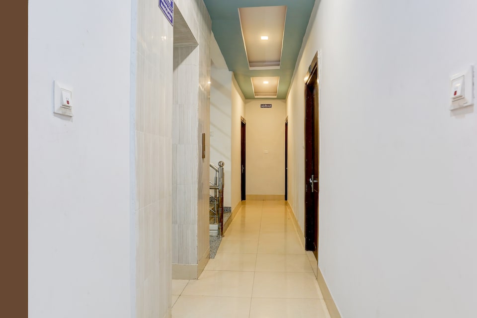 Hotel O Shri Bankey Bihari Hotel, Shantikunj Haridwar, Haridwar