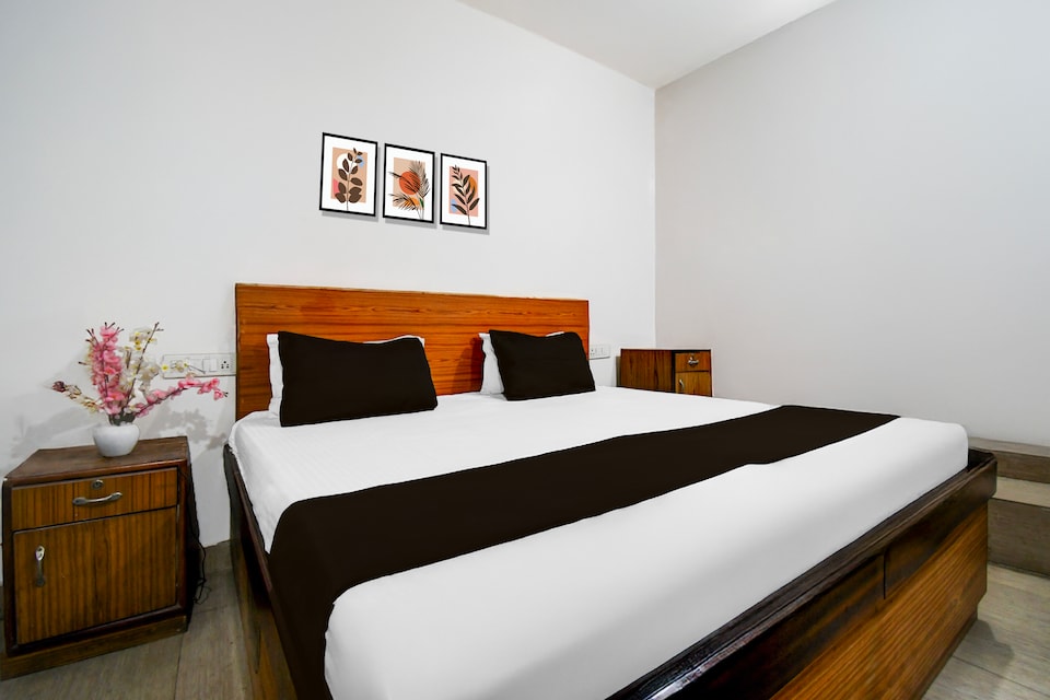 Super Hotel O Classic Gorakhpur Formerly Krishna Hotel, Golghar, Gorakhpur