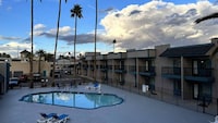Studio 6 Suites Mesa, AZ – Near Downtown & Sloan Park