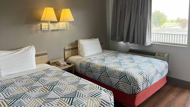 2 Full Beds | Smoking, Micfridge