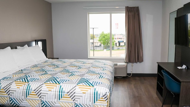 1 King Bed | Non-Smoking