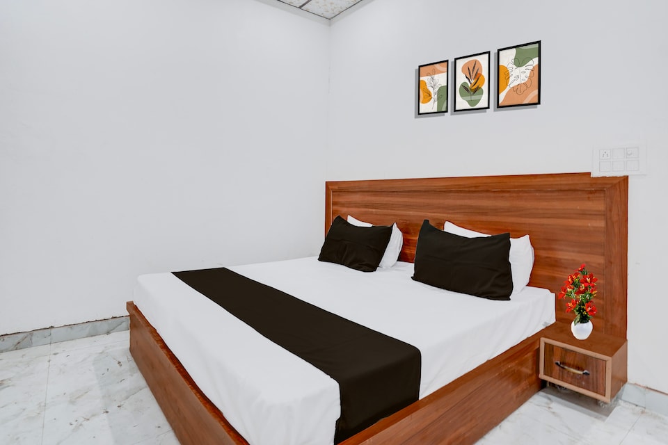 Super Hotel O Sikandra Near Akbar Tomb, Corporate Complex, Agra