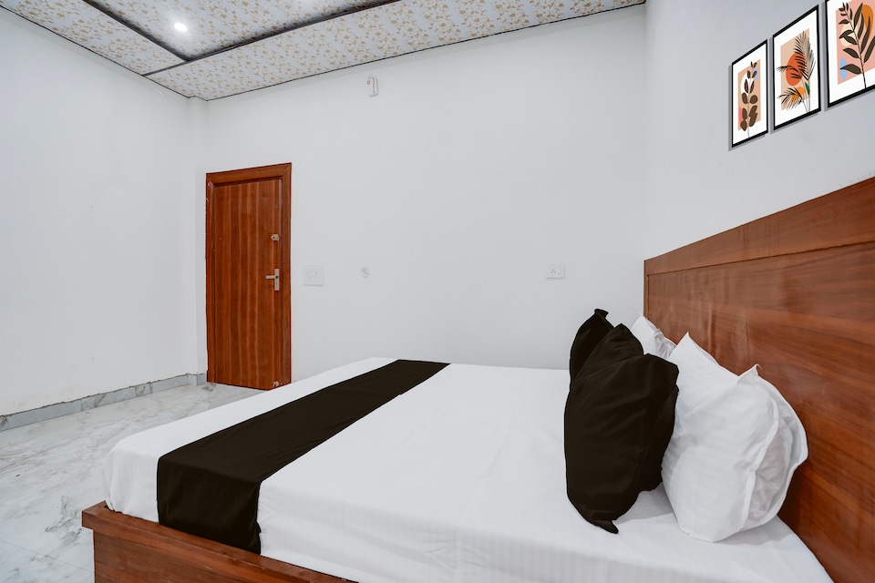 Super Hotel O Sikandra Near Akbar Tomb, Corporate Complex, Agra