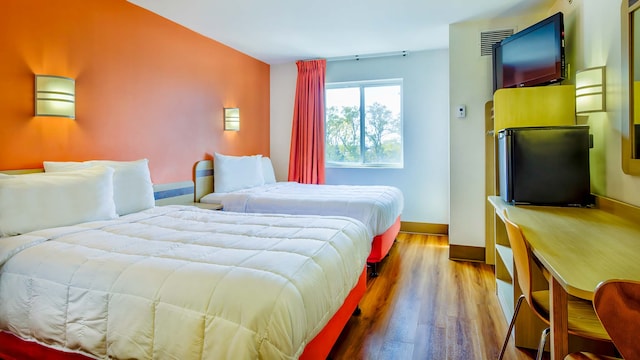 2 Full Beds | Mini Fridge