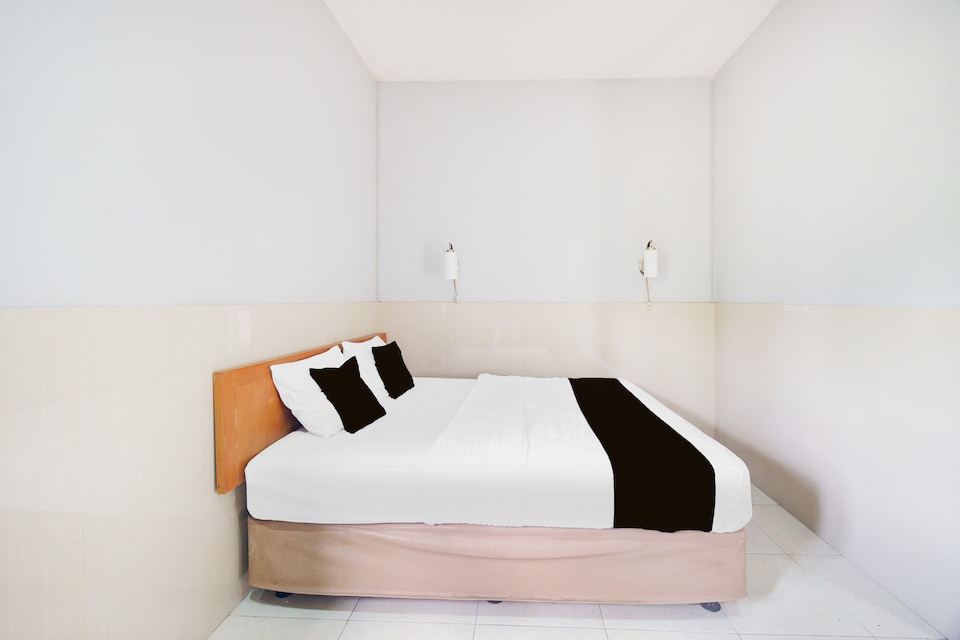 Hotel O Bogor near Taman Safari formerly Hotel Rudian 2, Puncak Bogor, Bogor