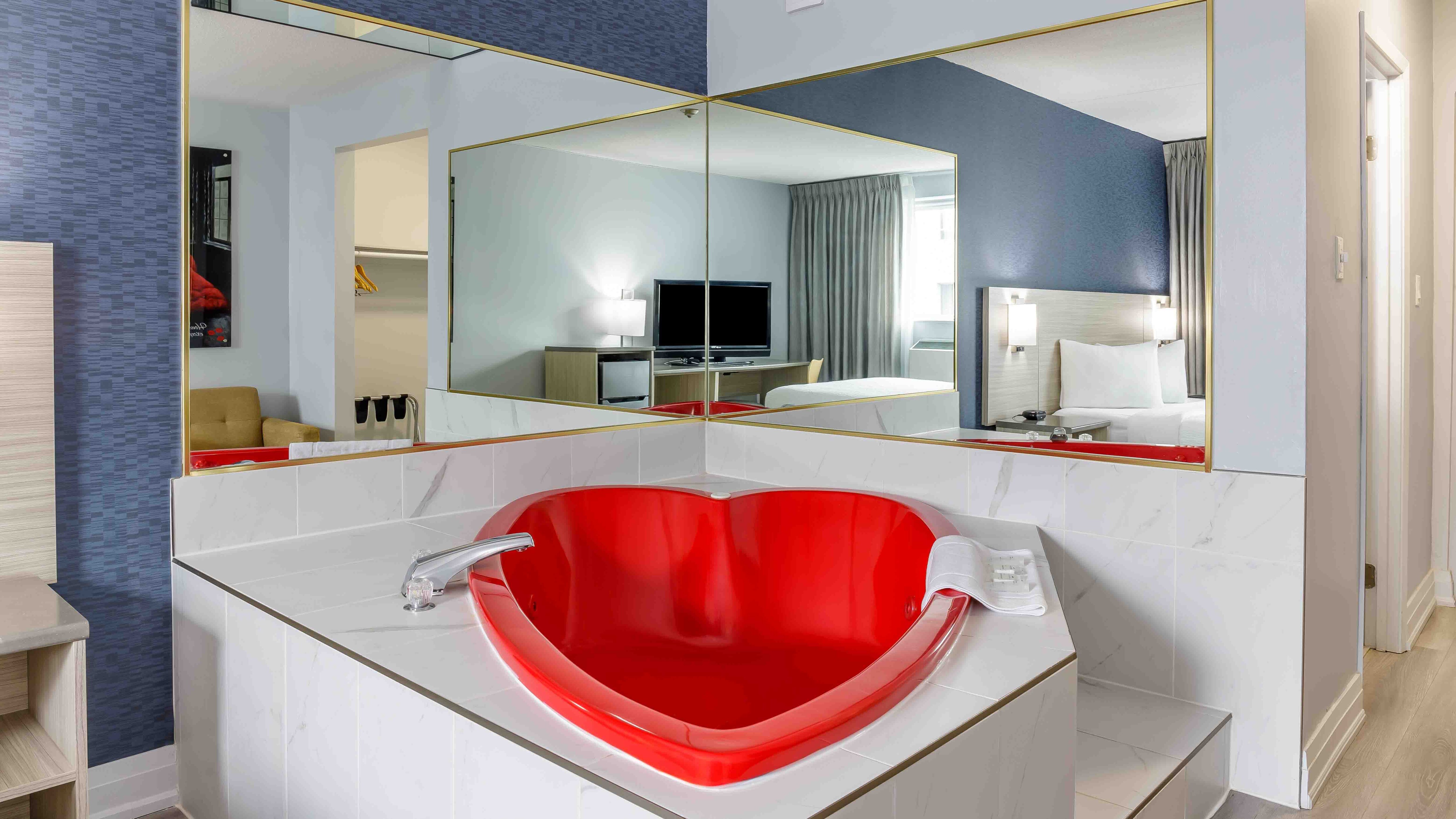 Motel 6 Niagara Falls, ON – Near the Falls, Motel 6 Niagara Falls