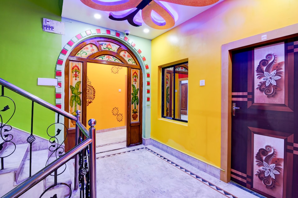 Hotel O Madhyamgram Railway Station Formerly Dolphin, Barasat, Kolkata