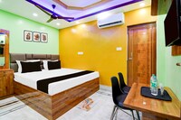 Hotel O Madhyamgram Railway Station Formerly Dolphin