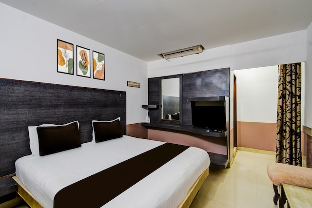 Hotel O Raghava Residency