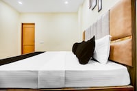 OYO 834445 The Royal INN