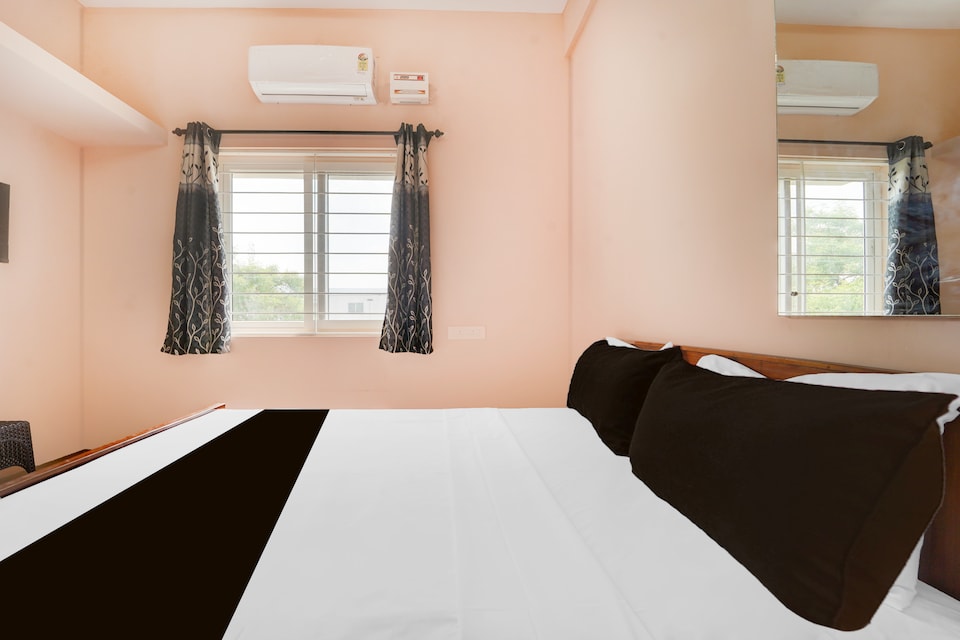 Hotel O Praneeth Residency , Sathy Road Coimbatore, Coimbatore