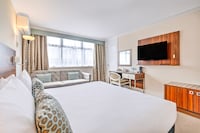Palms Hotel & Retreat By Palette London Romford