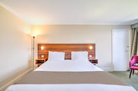 Palms Hotel & Retreat By Palette London Romford