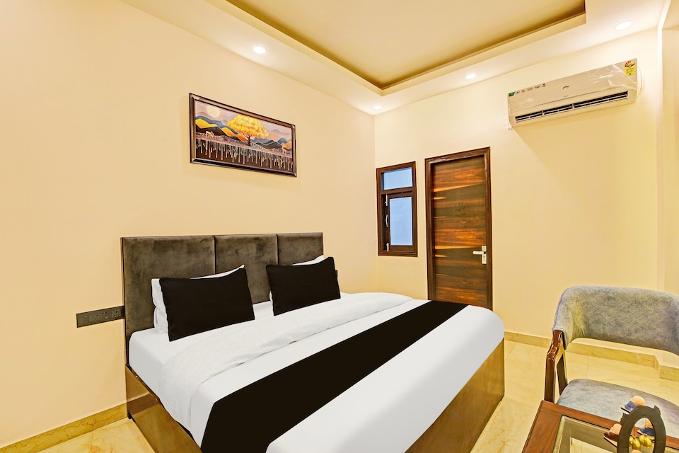 Hotel O Charmwood Inn, Faridabad, Faridabad