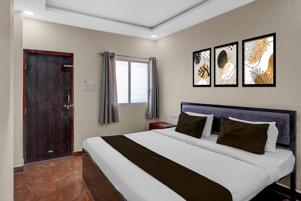 HOTEL O LOTUS INN, Manish Nagar Besa, Nagpur