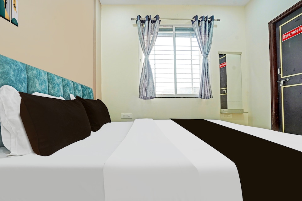 HOTEL O LOTUS INN, Manish Nagar Besa, Nagpur