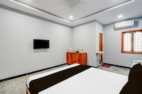 OYO 834509 AHIS GRAND