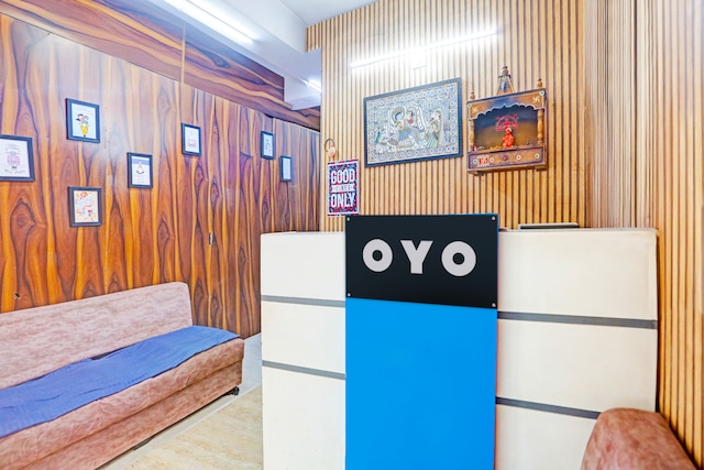 Hotel O K. P. Luxurios