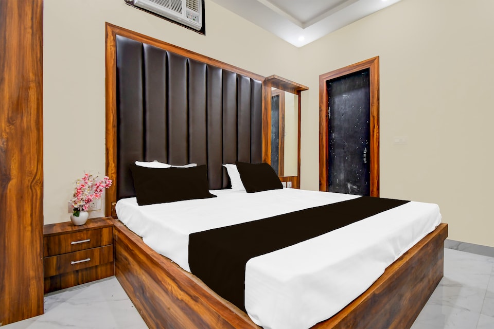 Super Hotel O The Kesar Inn, Charbagh Lucknow, Lucknow