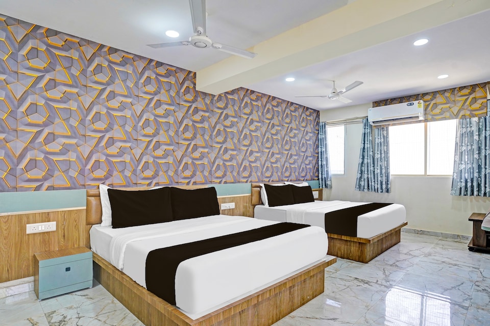 Hotel O N R, Ahmedabad Airport, Ahmedabad