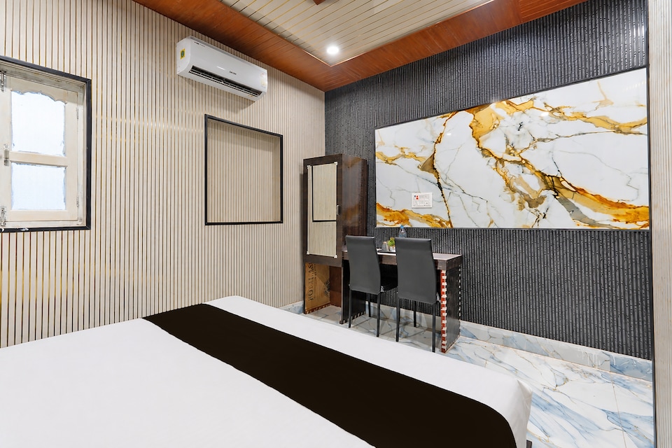 Hotel O The Vatika Hotel And Restaurant, Dhanbad, Dhanbad