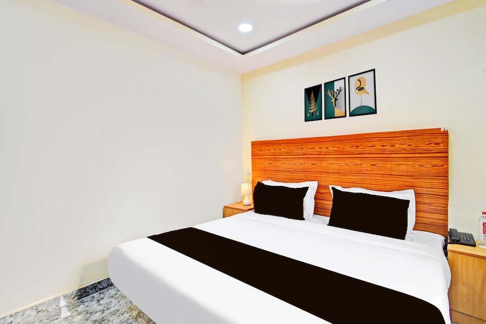 Super Hotel O Madlen , Abids-Nampally, Hyderabad