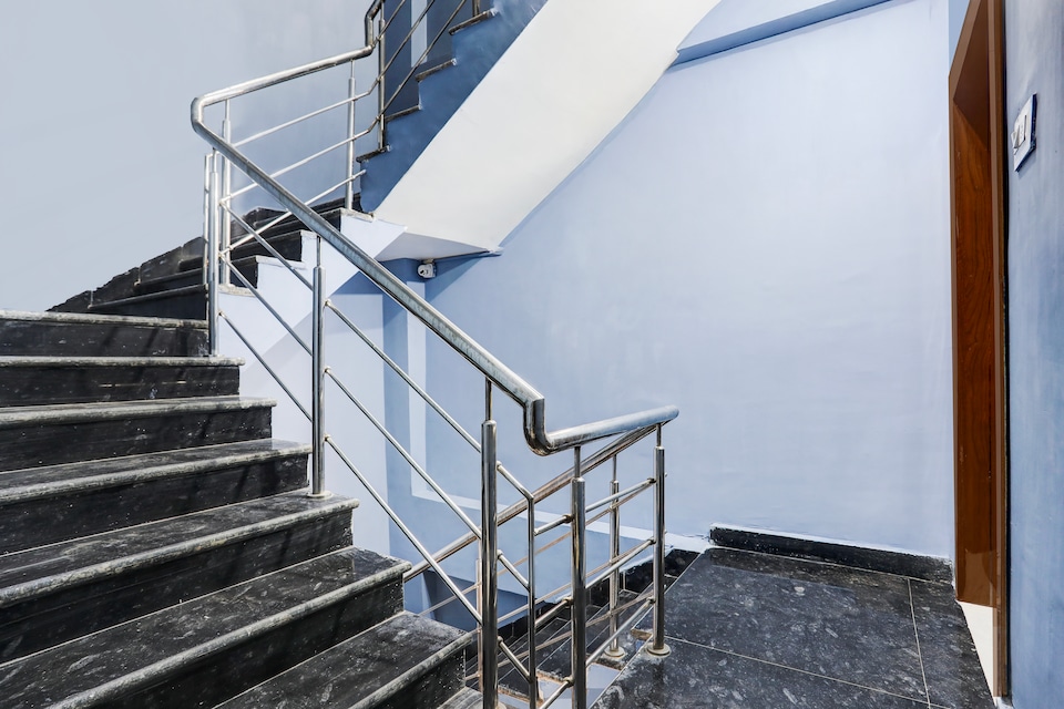 Hotel O Marigold Grand, Bailey Road, Patna