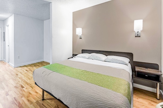 1 Queen Bed | Smoking, Kitchen