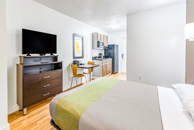 1 Queen Bed | Non-Smoking, Kitchen