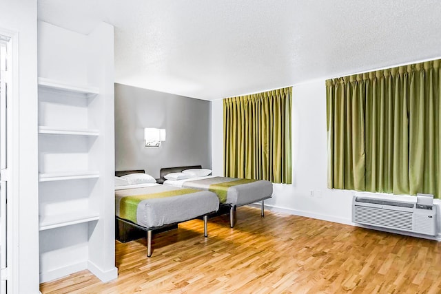 1 King - 1 Queen Bed | Smoking, Kitchen