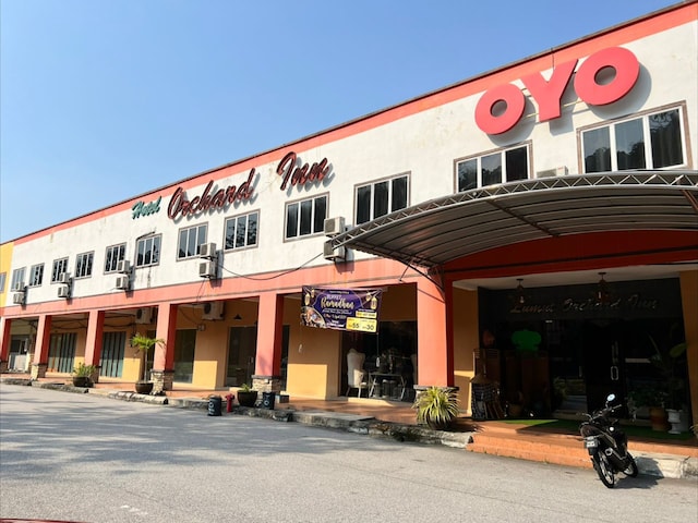 Dancenter Near Shell Jalan Iskandar Shah, Orchard
