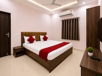 Hotel O Velvet